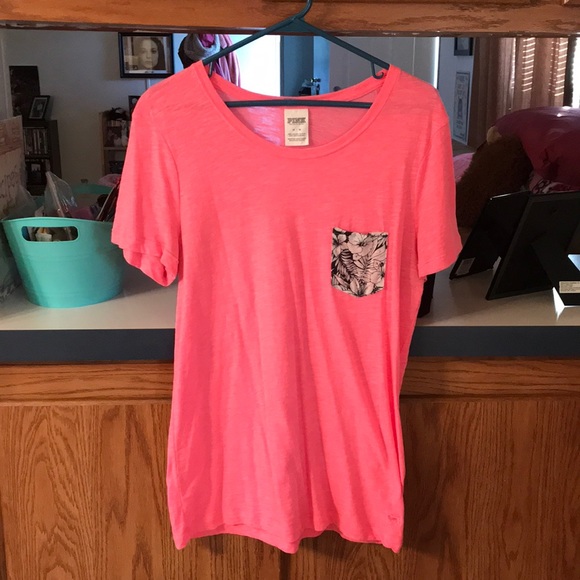 PINK Victoria's Secret Tops - VS PINK pocket tee